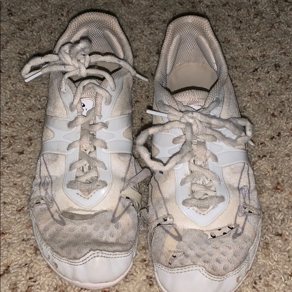 NFINITY CHEER SHOES